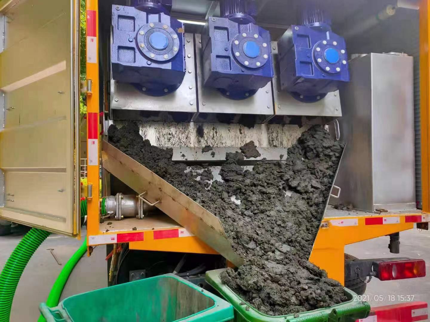 新华镇化粪池清掏城市维护站-泥浆净化干湿分离处理